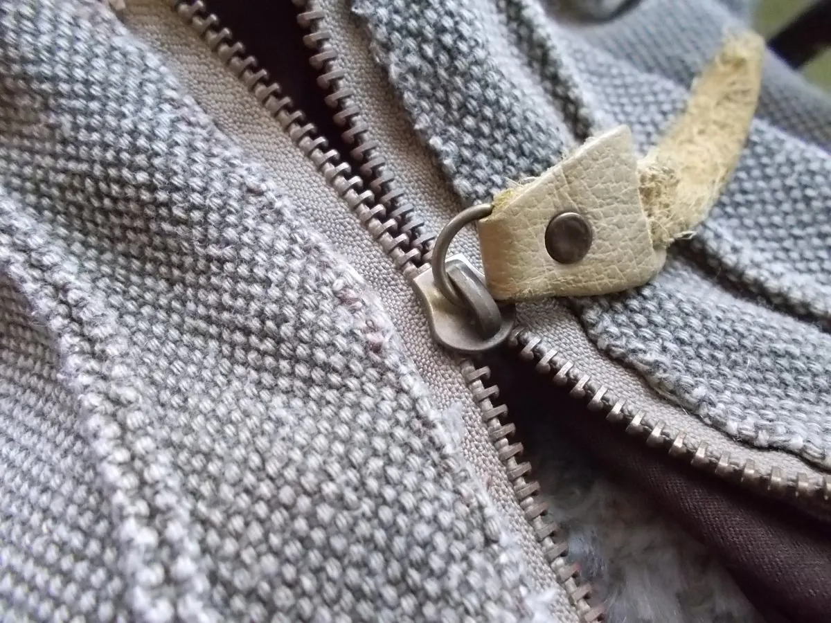 壊れた財布を修理する方法！小銭がこぼれる前にできる対処法